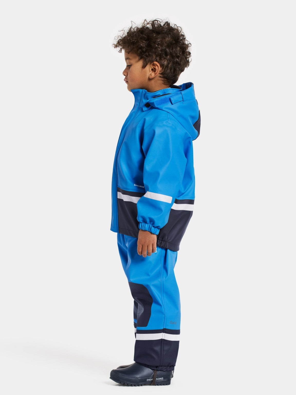 Didriksons Boardman Kids Set – Sharp Blue, model side