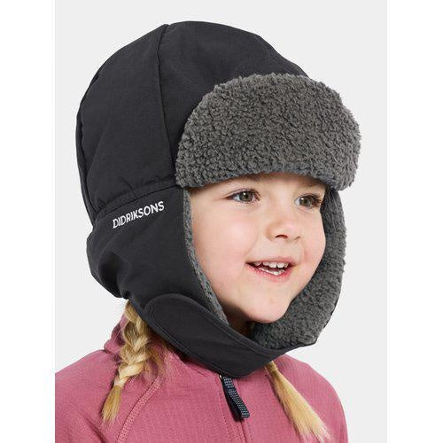 Didriksons Biggles Cap 6 Black — supplier image